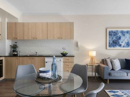 48/110 Wellington Street Waterloo - Photo 2