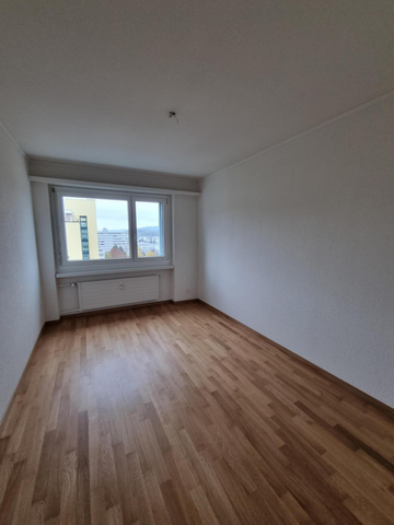 3.5 Zimmer-Wohnung mit Aussicht zu vermieten - Photo 5