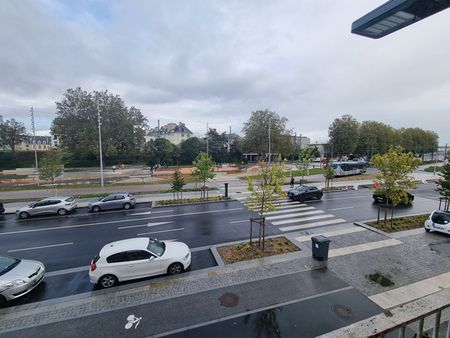 a louer - charmant t1 - rue st pierre , - Photo 2