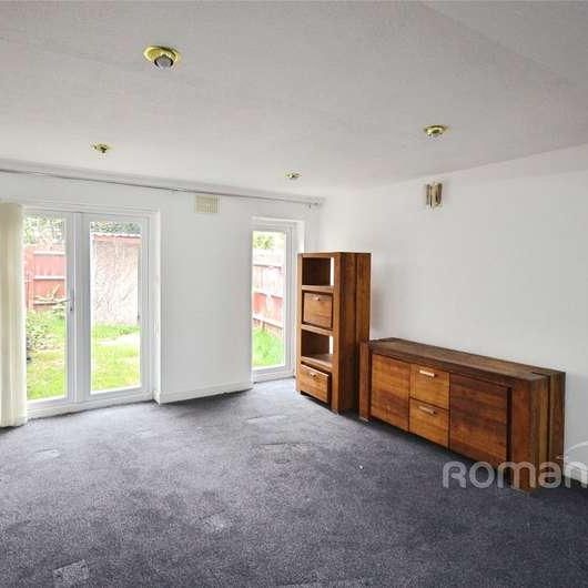 Pennine Road, Slough, SL2 - Photo 1