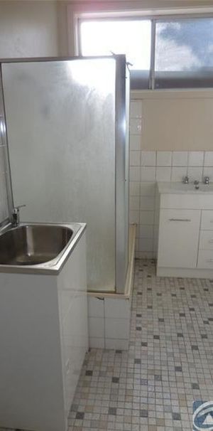 1 / 29 Hemmings Street, Dandenong - Photo 1