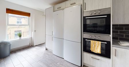 Flat 1, 1 Nicander Road, Wavertree - Photo 3