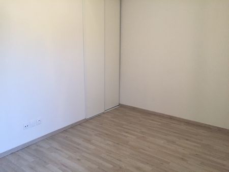 Location Appartement 3 pièces 58m² - Photo 5