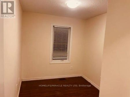 71 BATTEAUX STREET - Photo 2