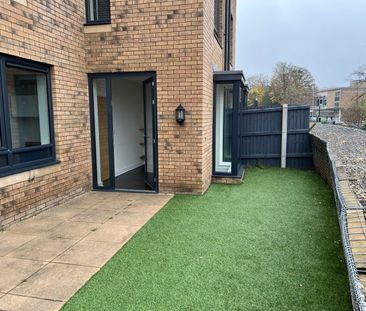 3 Bed Semi-Detached House, Castle Croft Drive, S2 - Photo 4