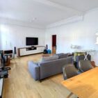 Große Altbauwohnung über 3 Etagen in Karlsruhe-Durlach-Altstadt - Photo 1