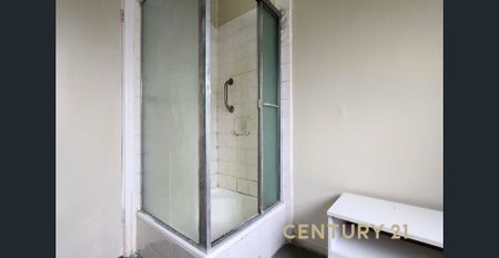 Charming & Convenient Home in the Heart of Noble Park - Photo 5