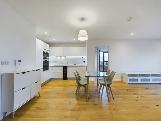 2 Bed Flat, Windmill Street, B1 - Photo 1