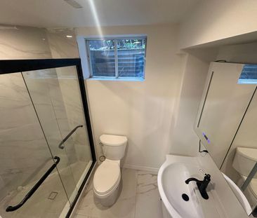 For Lease - 12 Brooklet Court, Markham, Ontario - Photo 2