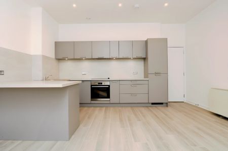 3Bedrooms, 2Bathrooms - Photo 4