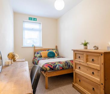 5 bedroom terraced house to rent - Photo 5