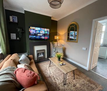 2 bedroom terraced house to rent - Photo 2