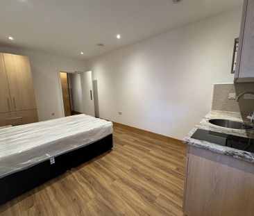 Studio to rent - Photo 4