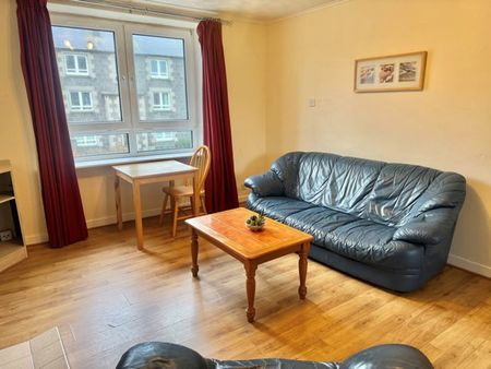 Flat C, 18 Seaton Drive, AB24 1UT, Aberdeen - Photo 2