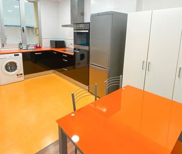 Piso de alquiler en Numancia - San Fernando - Photo 2