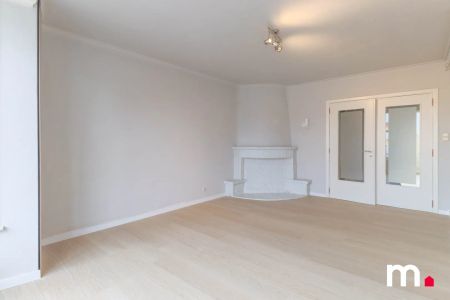 Charmant en centraal gelegen appartement met uitzicht op de Leieboorden te Kortrijk ! - Foto 4