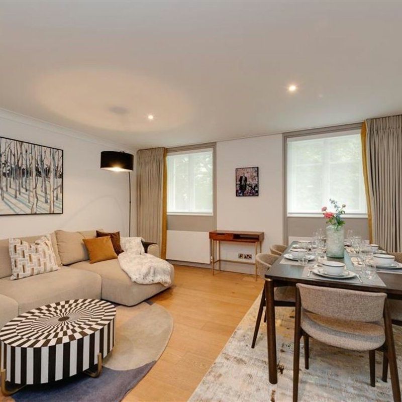 Sussex Gardens, Hyde Park, W2 - Photo 1