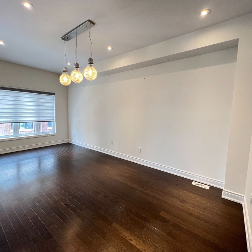 For Lease - 4122 Highway 7 Road Unit# Upper, Markham, Ontario - Photo 1