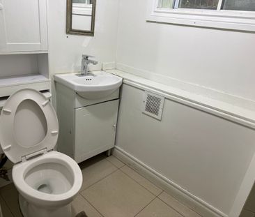 For Lease - 4075 Lawrence Avenue, Toronto, Ontario - Photo 1