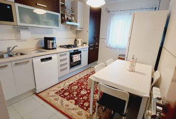 T2 for rent, next to the Glicínias Shopping Center, Aveiro.