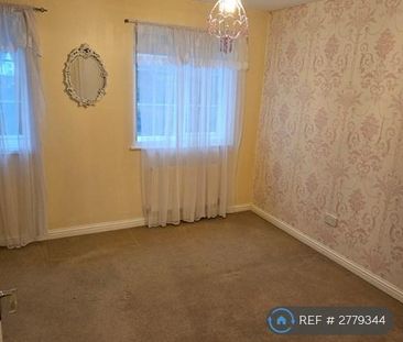2 bedroom semi-detached house to rent - Photo 4