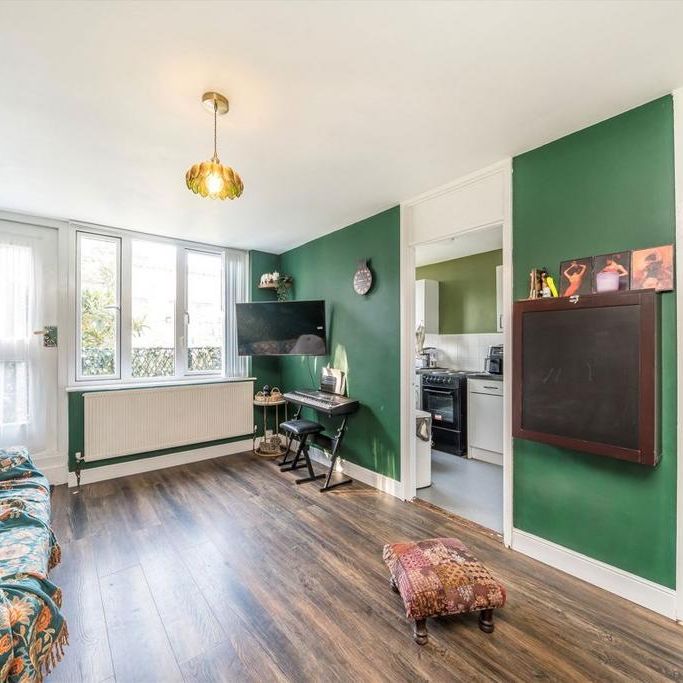 1 bedroom flat to rent - Photo 1