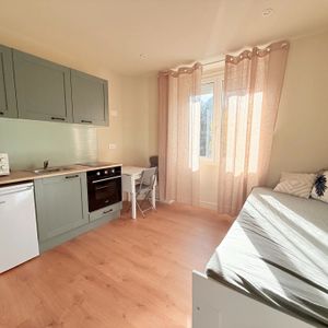 Location Appartement 1 pièces 15 m2 à Saint-Quentin - Photo 2