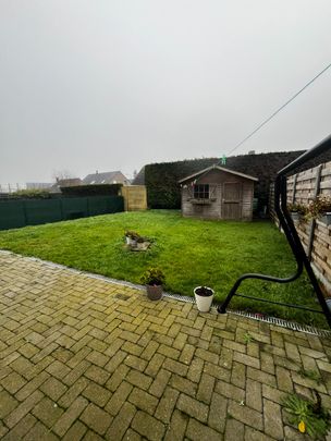 Moderne halfopen woning met zuid gerichte tuin - Photo 1