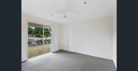 Family Home is waiting for you! Rent increasing to $750.00pw on 17.6.26 - Photo 3