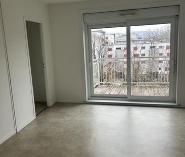 T3- 3 RUE RENE FERNANDAT 38100 GRENOBLE SANS ASCENSEUR 51 - Photo 1