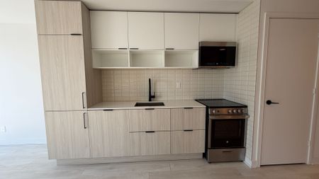 For Lease - 35 Rolling Mills Road Unit# S447, Toronto, Ontario - Photo 4