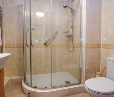 Park Lane, Camberley, Surrey, GU15 - Photo 1