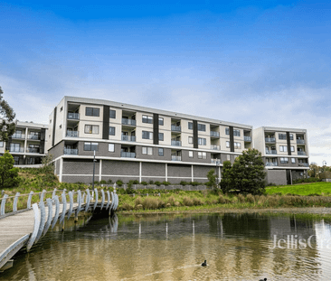 Light-Filled Living Overlooking Janefield Wetlands - Photo 5