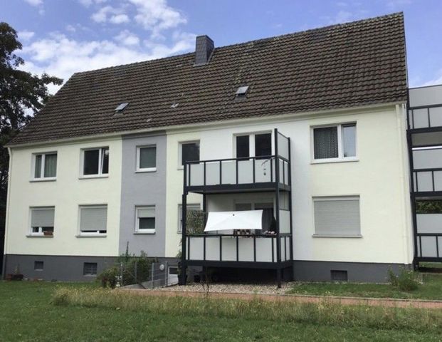 Ansprechende 2-Zimmer-Dachgeschoss-Wohnung mit Balkon! - Foto 1