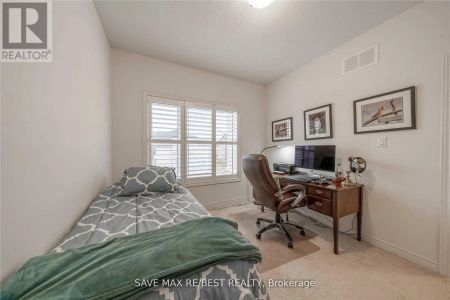 35 CONARTY CRESCENT - Photo 4