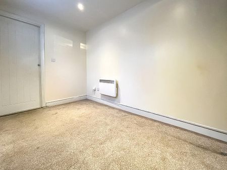 4 bedroom detached house to rent - Photo 5