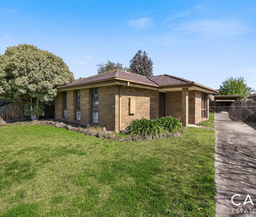 27 Hazelwood Avenue, Cranbourne North - Photo 4