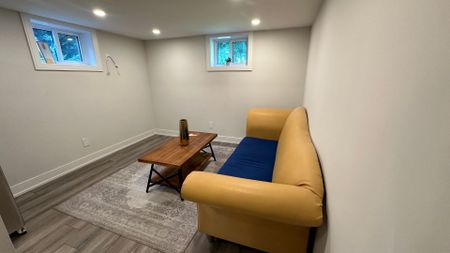 For Lease - 139 Maurice Court Unit# Lower Level, Newmarket, Ontario - Photo 3