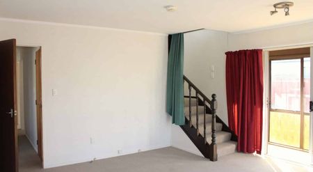 Brooklyn Living - Photo 4