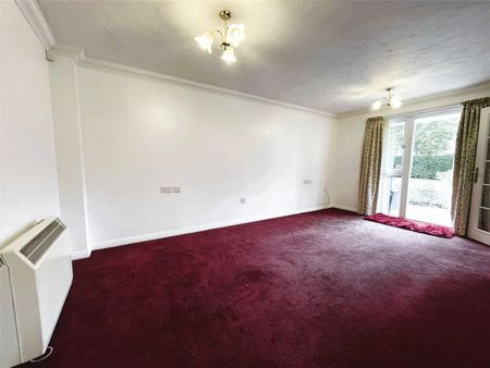 Victoria Road, Farnborough, Hampshire, GU14 - Photo 5