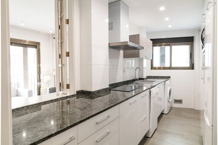 Plaça Col.legi del Patriarca, Valencia, Valencian Community 46002 - Photo 2