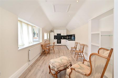 8 bedroom house to rent - Photo 2