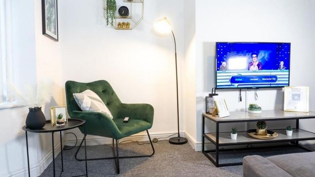 3 bedroom terraced house to rent - Photo 1