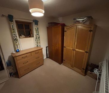 2 bedroom coach house to rent - Photo 5