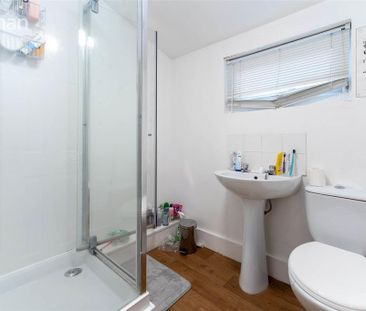 5 bedroom terraced house to rent - Photo 5