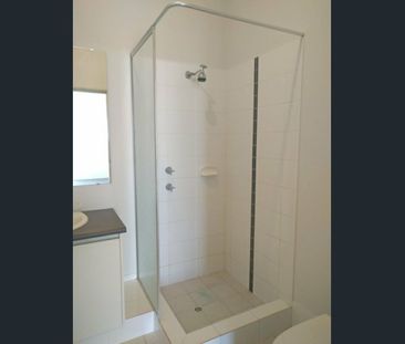 Excellent Location opposite Train Station! - Photo 5