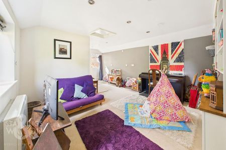 5 bedroom detached house to rent - Photo 4