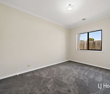 7 Bega Place, Narrabundah ACT 2604 - House For Rent | Domain - Photo 6