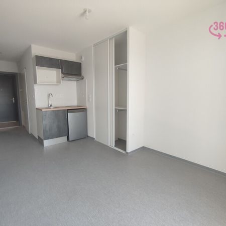 Location Appartement 1 pièce 18m² NIMES 30000 - Photo 4