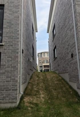 For Lease - 18 Gerry Henry Lane, Clarington, Ontario - Photo 1